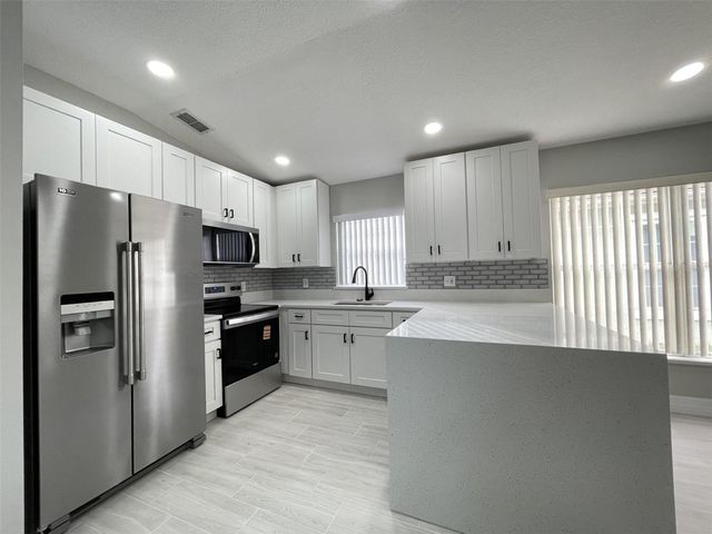 2809 FALLING TREE CIRCLE, Orlando, FL 32837