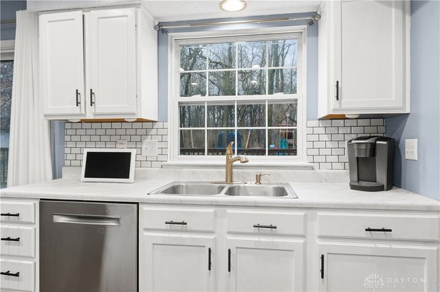 1818 Highlander Drive, Xenia, OH 45385