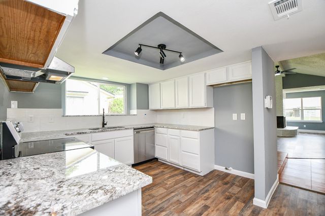 17022 Quail Park Drive, Missouri City, TX 77489