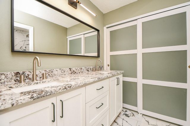 17022 Quail Park Drive, Missouri City, TX 77489