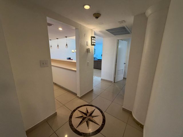 19390 COLLINS Avenue 1405, Sunny Isles Beach, FL 33160
