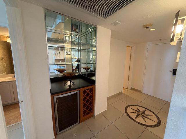 19390 COLLINS Avenue 1405, Sunny Isles Beach, FL 33160