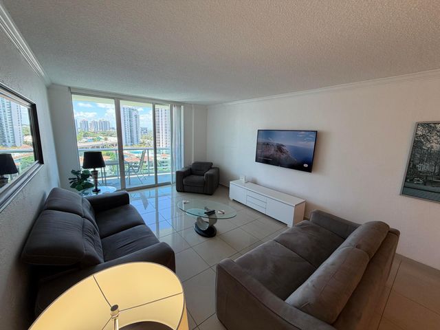 19390 COLLINS Avenue 1405, Sunny Isles Beach, FL 33160
