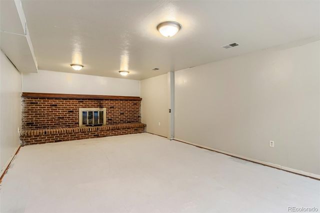 392 S Peoria Circle, Aurora, CO 80012