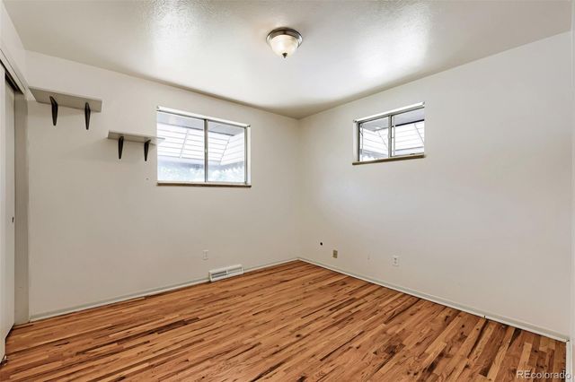 392 S Peoria Circle, Aurora, CO 80012