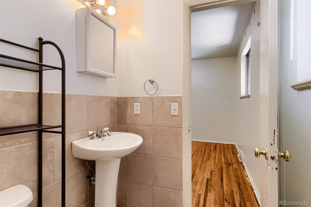 392 S Peoria Circle, Aurora, CO 80012