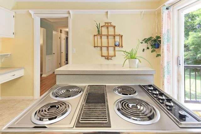 912 W ROLLINS RD, Columbia, MO 65203