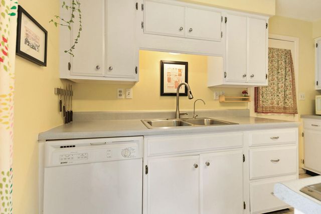 912 W ROLLINS RD, Columbia, MO 65203