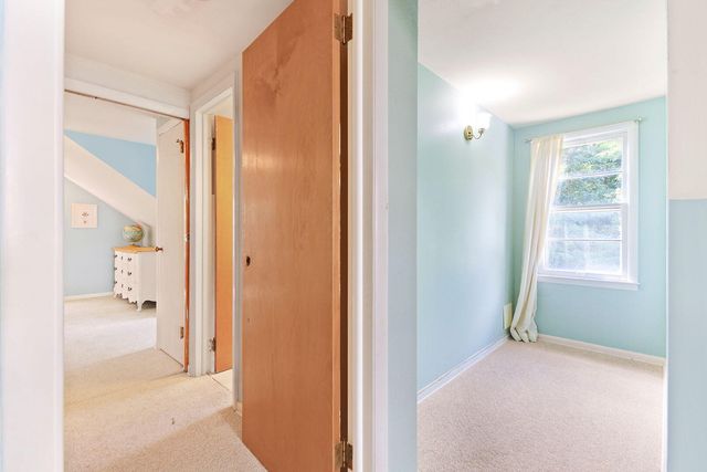 912 W ROLLINS RD, Columbia, MO 65203