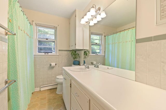 912 W ROLLINS RD, Columbia, MO 65203