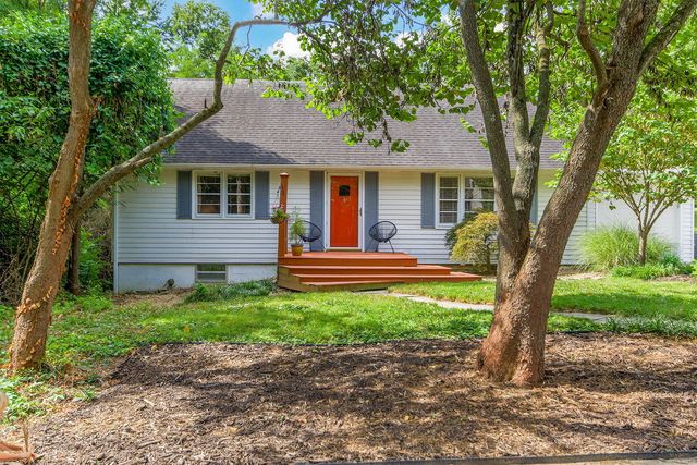 912 W ROLLINS RD, Columbia, MO 65203