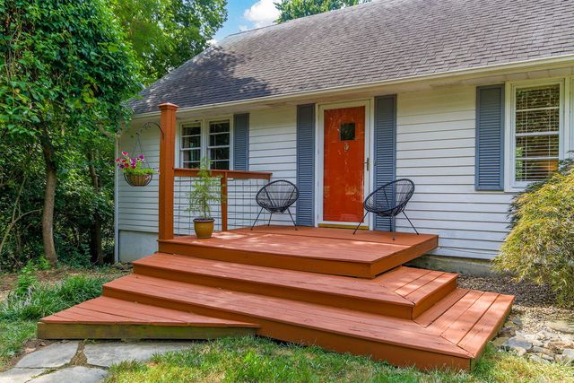 912 W ROLLINS RD, Columbia, MO 65203