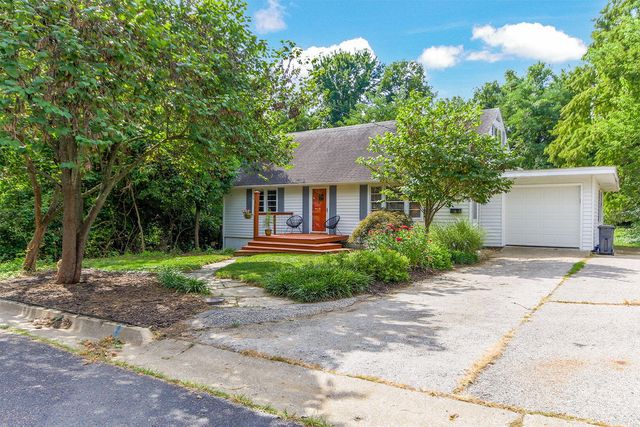 912 W ROLLINS RD, Columbia, MO 65203