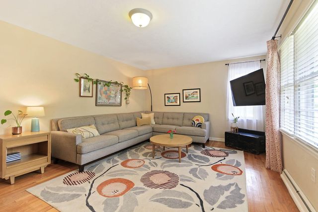 912 W ROLLINS RD, Columbia, MO 65203