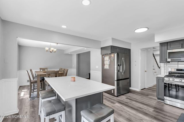 40 Kiwi Loop, Howell, NJ 07731