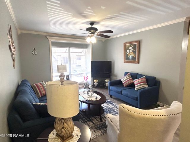 220 Doucet Road 252g, Lafayette, LA 70503
