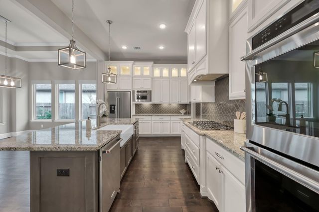 253 Marble Garden Lane, Conroe, TX 77304