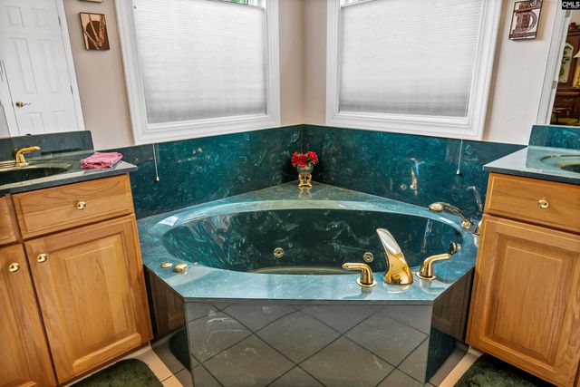 580 Charles Court, Lexington, SC 29072