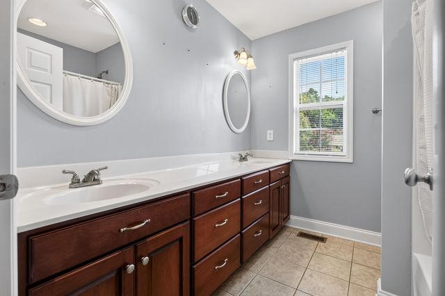 142 Orrie Moss Court SE, Cleveland, TN 37323