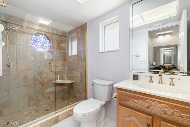 9968 Treasure Cay LN, Bonita Springs, FL 34135