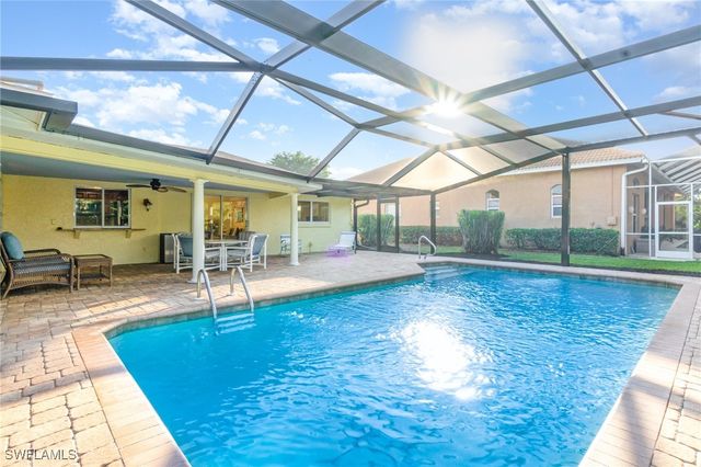 9968 Treasure Cay LN, Bonita Springs, FL 34135