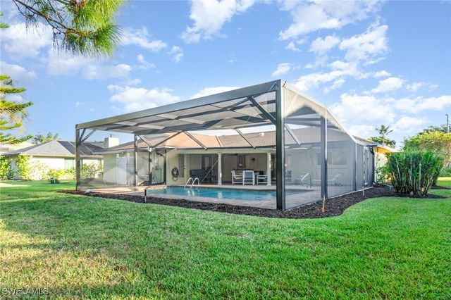 9968 Treasure Cay LN, Bonita Springs, FL 34135