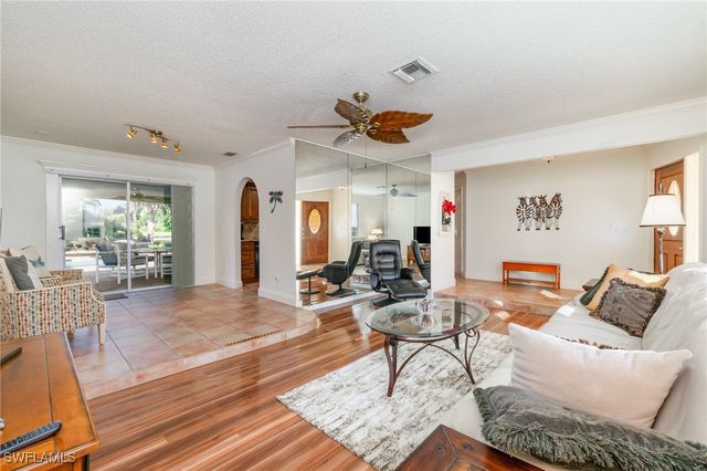 9968 Treasure Cay LN, Bonita Springs, FL 34135