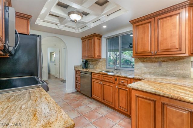 9968 Treasure Cay LN, Bonita Springs, FL 34135
