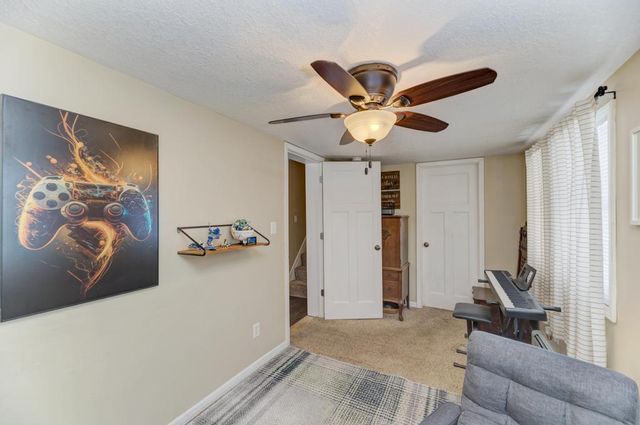 33709 S West River Road, Wilmington, IL 60481