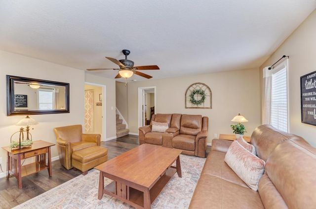 33709 S West River Road, Wilmington, IL 60481