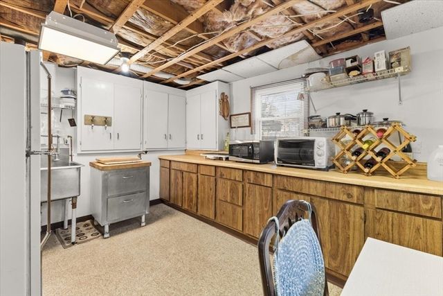 64 Rainbow Rd, Yarmouth, MA 02673