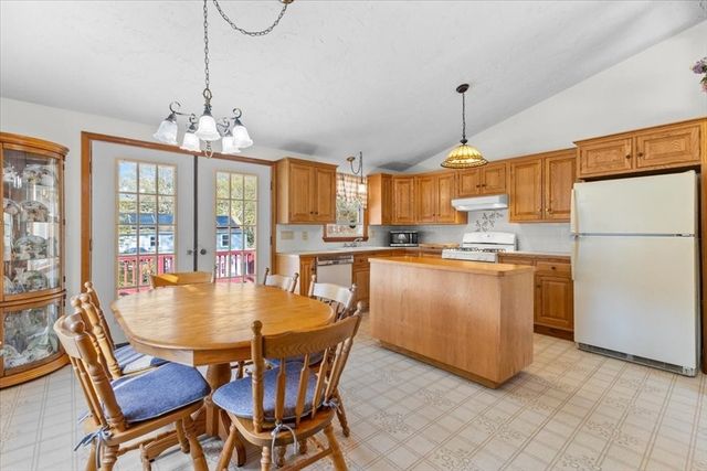 64 Rainbow Rd, Yarmouth, MA 02673