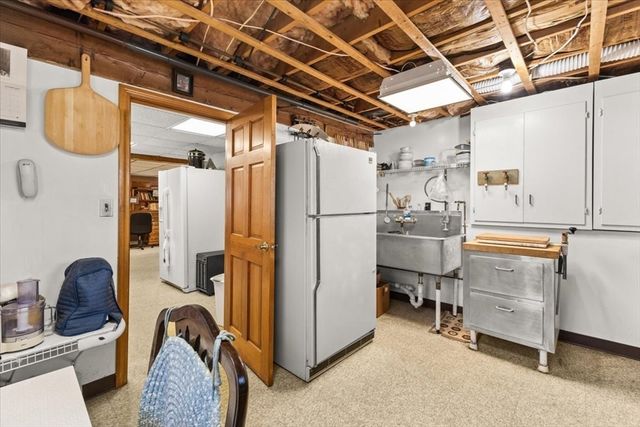 64 Rainbow Rd, Yarmouth, MA 02673