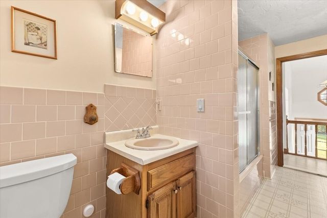 64 Rainbow Rd, Yarmouth, MA 02673