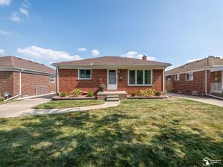 1257 11th Street, Wyandotte, MI 48192