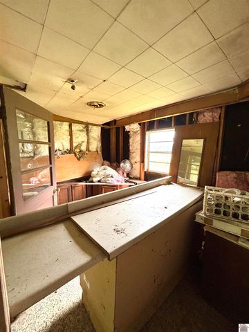 2130 Husband Road, Paducah, KY 42003