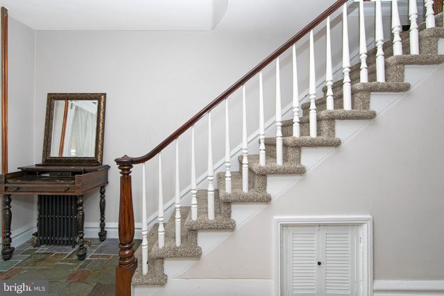 303 VAN SCIVER ST, Beverly, NJ 08010