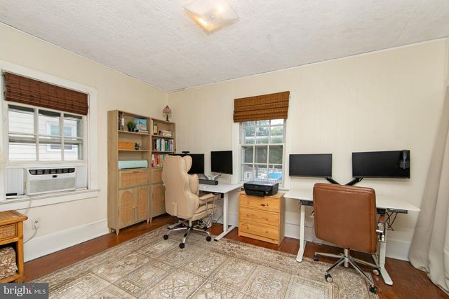 303 VAN SCIVER ST, Beverly, NJ 08010