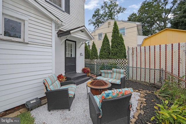 303 VAN SCIVER ST, Beverly, NJ 08010
