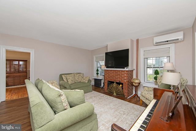303 VAN SCIVER ST, Beverly, NJ 08010