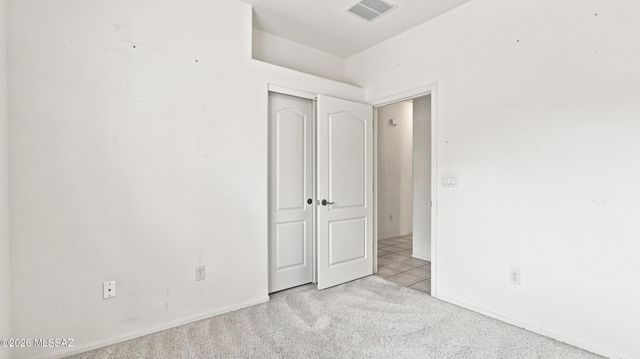 8005 N Iron Ridge Drive, Tucson, AZ 85743
