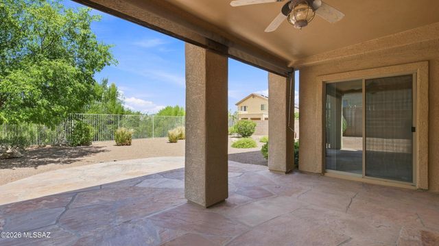 8005 N Iron Ridge Drive, Tucson, AZ 85743