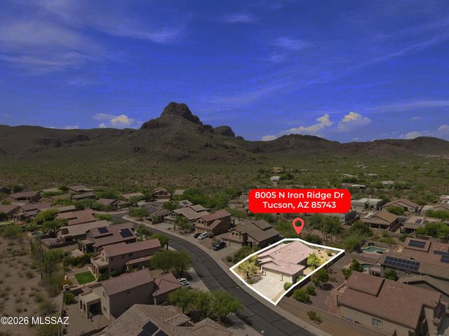 8005 N Iron Ridge Drive, Tucson, AZ 85743