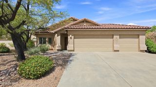8005 N Iron Ridge Drive, Tucson, AZ 85743