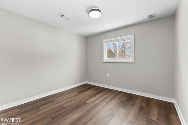 4191 E Hill Road, Grand Blanc Twp, MI 48439