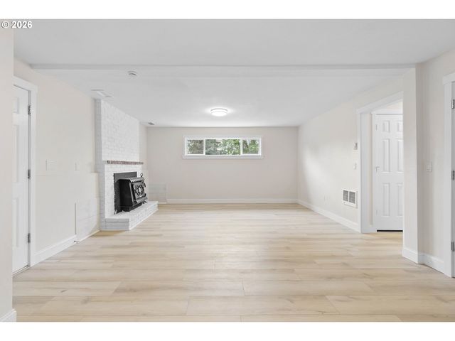 15300 Ne 39TH St, Vancouver, WA 98682