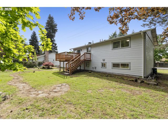 15300 Ne 39TH St, Vancouver, WA 98682