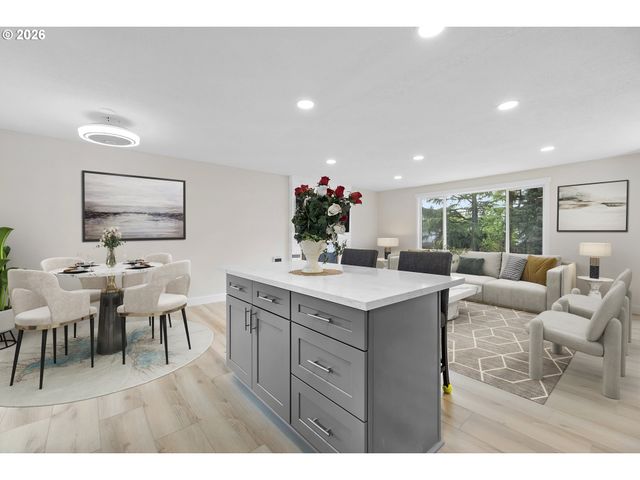 15300 Ne 39TH St, Vancouver, WA 98682