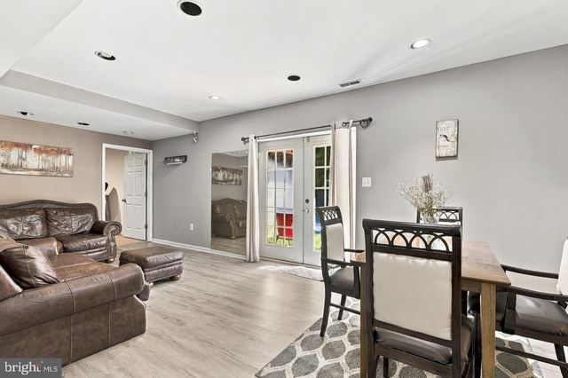 11624 CYGNET DR, Waldorf, MD 20601