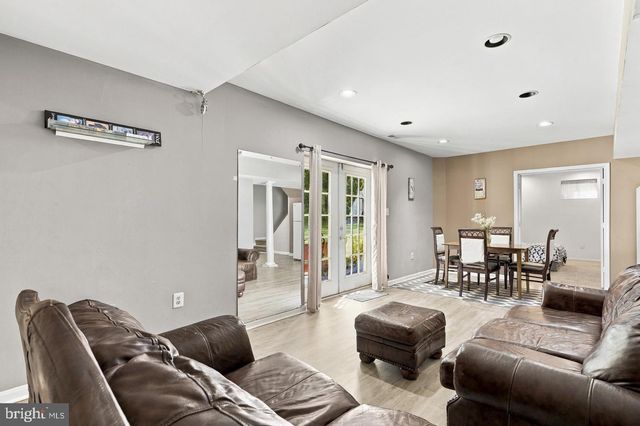 11624 CYGNET DR, Waldorf, MD 20601